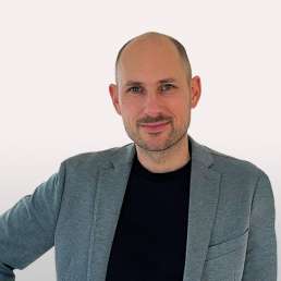 Dr. Boris Nowak