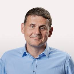 Dr. Stefan Bergold General Manager, Farasis