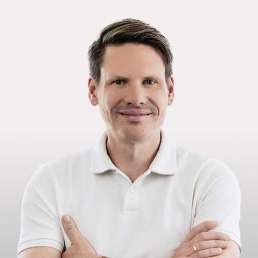 Dr. Christian Gruber