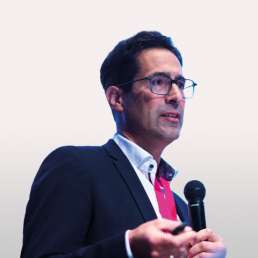 Dr. Matthias Burger